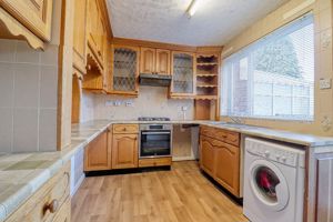 Kitchen- click for photo gallery